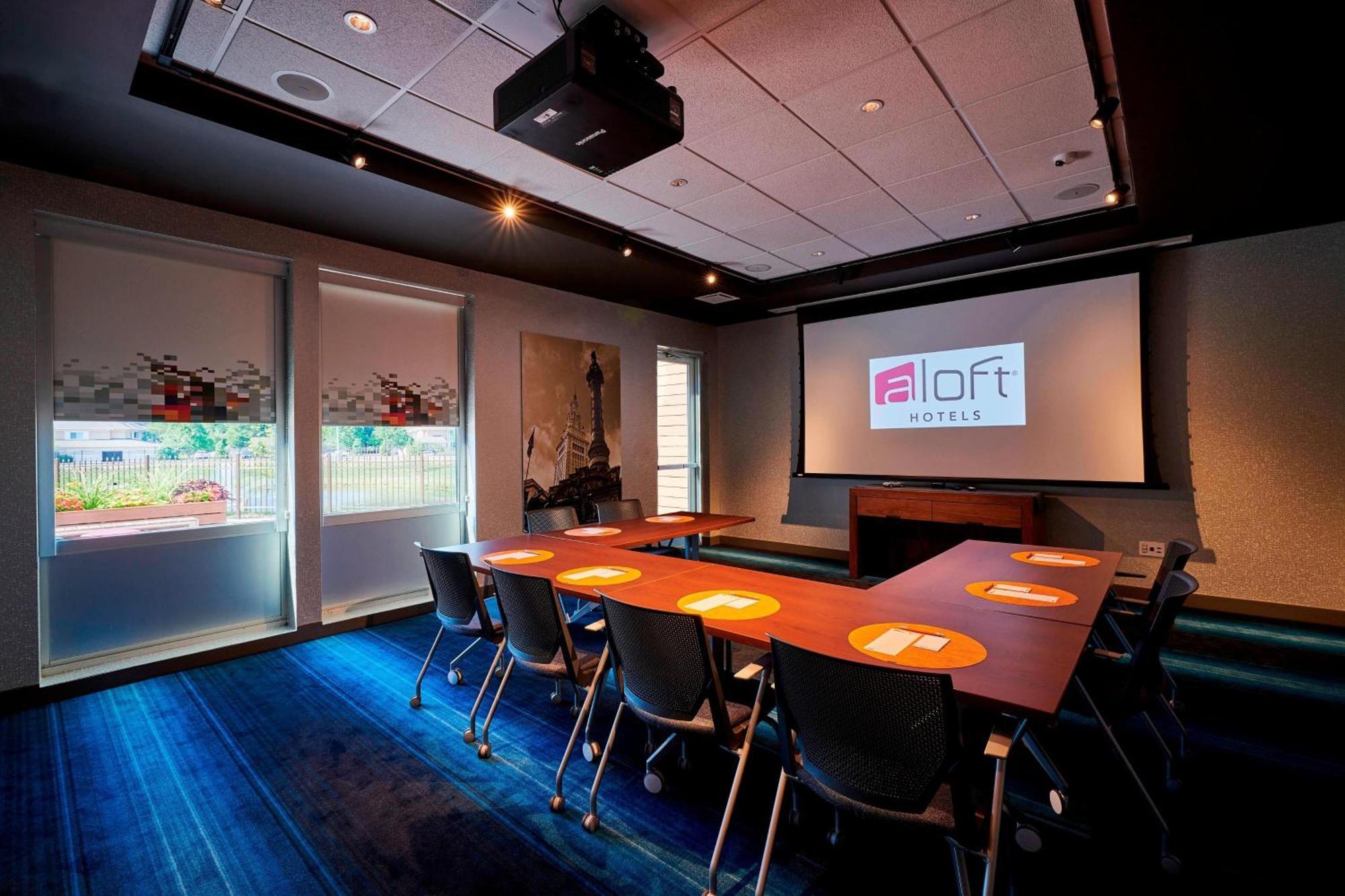 Hotel Aloft Cleveland Airport North Olmsted Esterno foto